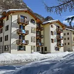Les Nigritelles Apartahotel 3*