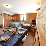 Apartahotel Les Nigritelles 3*
