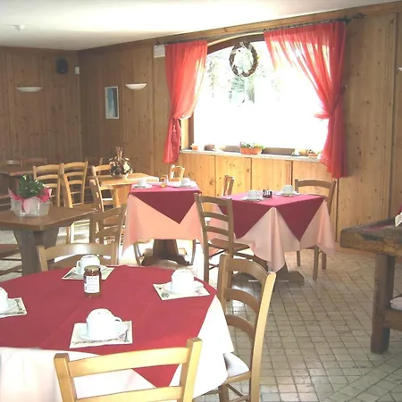 尼格日特勒斯公寓式酒店 公寓式酒店 3*